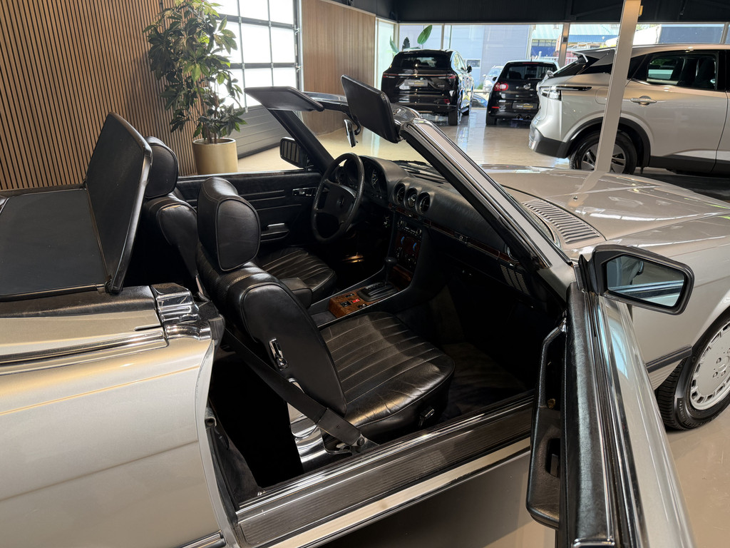 Mercedes-Benz SL 280 SL | Cabrio | Automaat | Zeer Goede Staat | 53168762-18.jpg | Tooniek Automotive