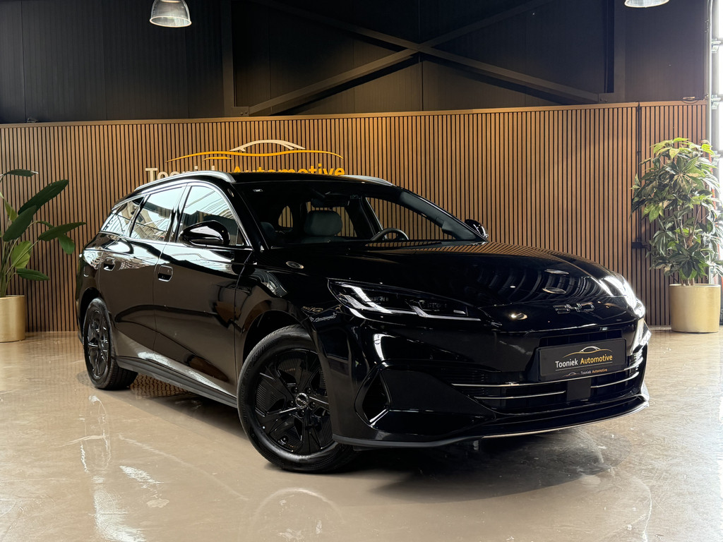 Volvo V60 2.0 T4 Inscription Full Options 52669365-6.jpg | Tooniek Automotive