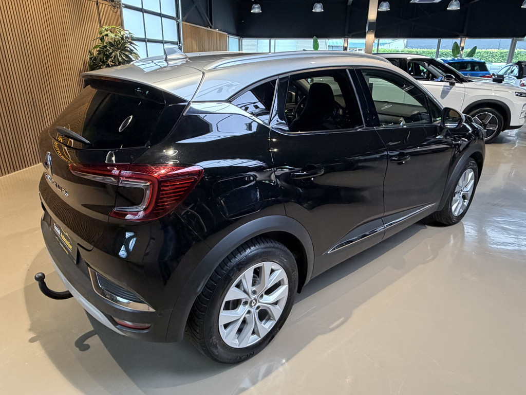 Renault Captur 1.3 TCe 130 Intens 54144793-2.jpg | Tooniek Automotive