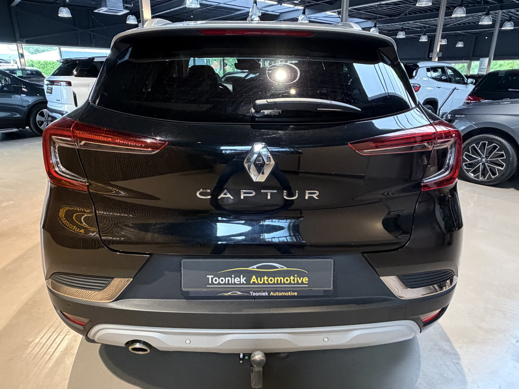 Renault Captur 1.3 TCe 130 Intens 54144793-3.jpg | Tooniek Automotive