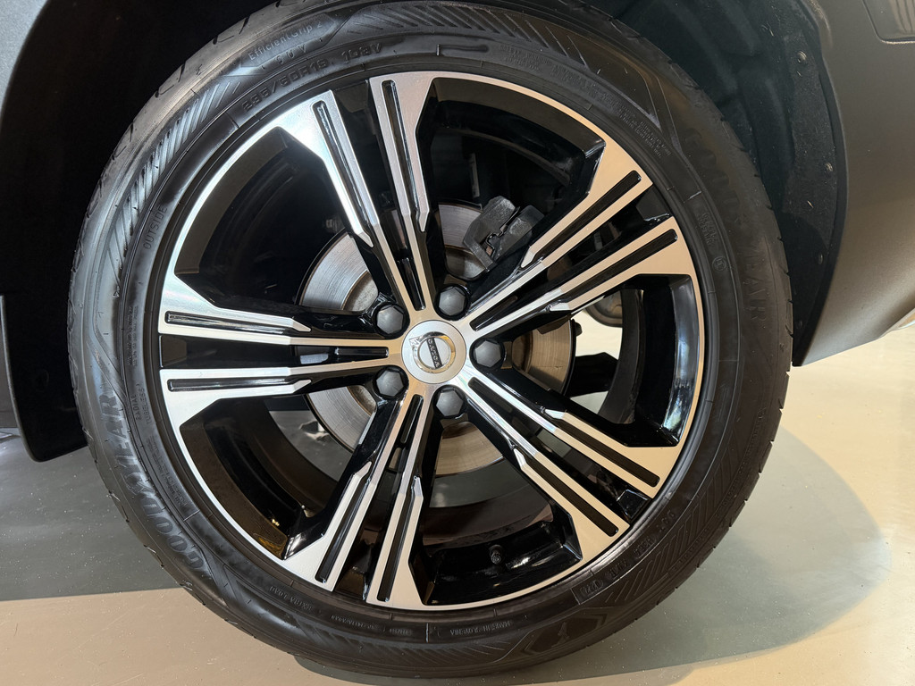 Volvo XC40 2.0 T5 AWD Inscription 54894154-7.jpg | Tooniek Automotive