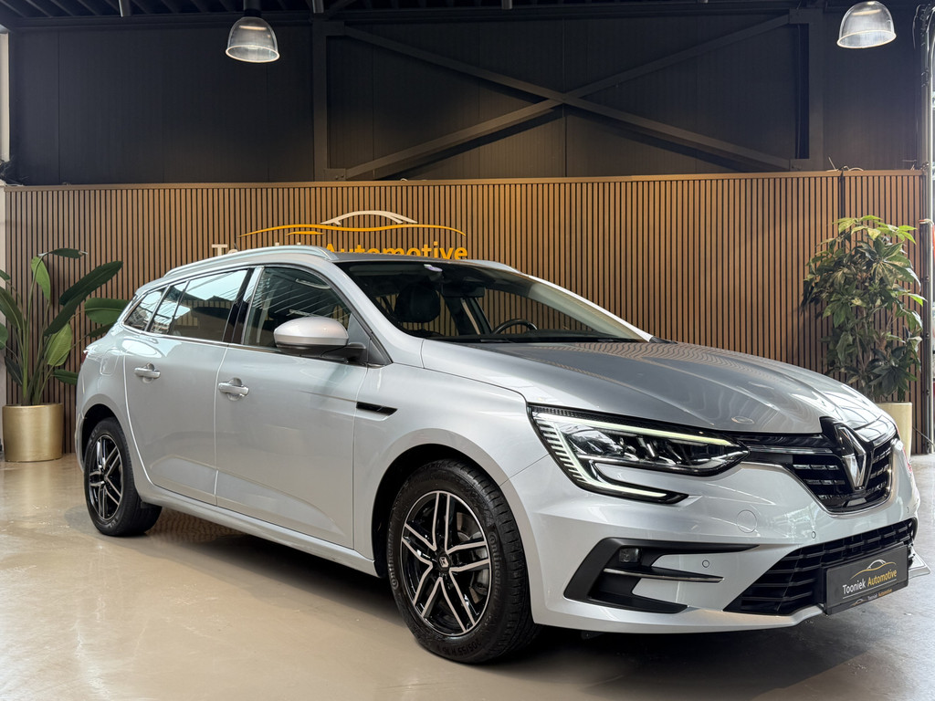 Toyota Auris Touring Sports 1.8 Hybrid Executive 55552746-6.jpg | Tooniek Automotive