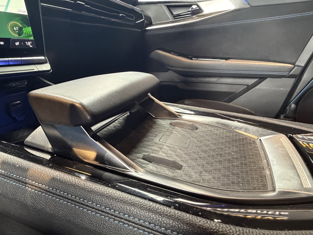 Renault Austral 1.2 E-Tech full hybrid 200 iconic esprit Alpine 55894723-28.jpg | Tooniek Automotive