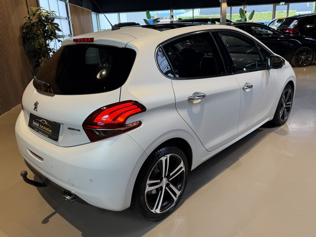 Peugeot 208 1.2 PureTech GT-line 56354399-2.jpg | Tooniek Automotive