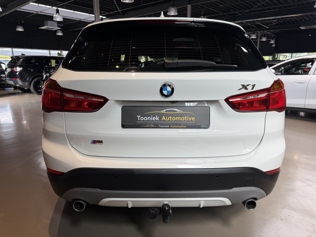BMW X1 sDrive20i Executive M-PAKKET 56356755-3.jpg | Tooniek Automotive