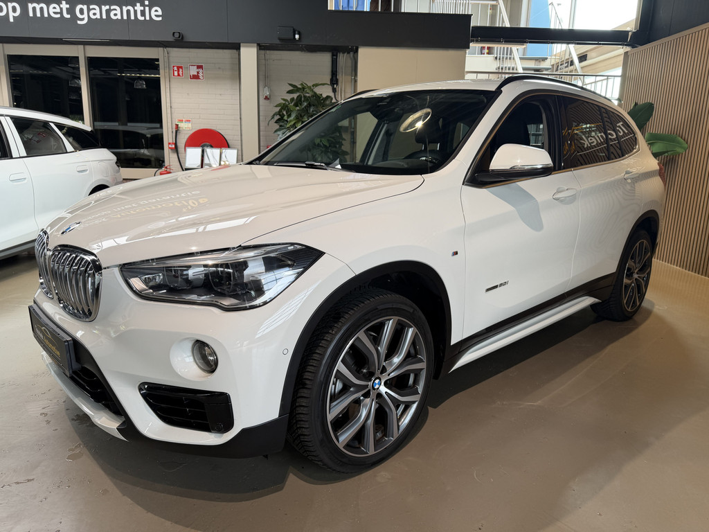 BMW X1 sDrive20i Executive M-PAKKET 56356755-5.jpg | Tooniek Automotive