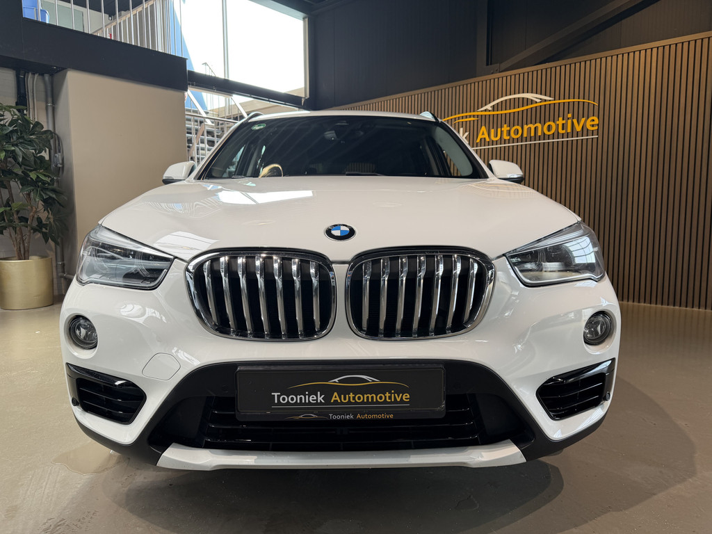 BMW X1 sDrive20i Executive M-PAKKET 56356755-6.jpg | Tooniek Automotive