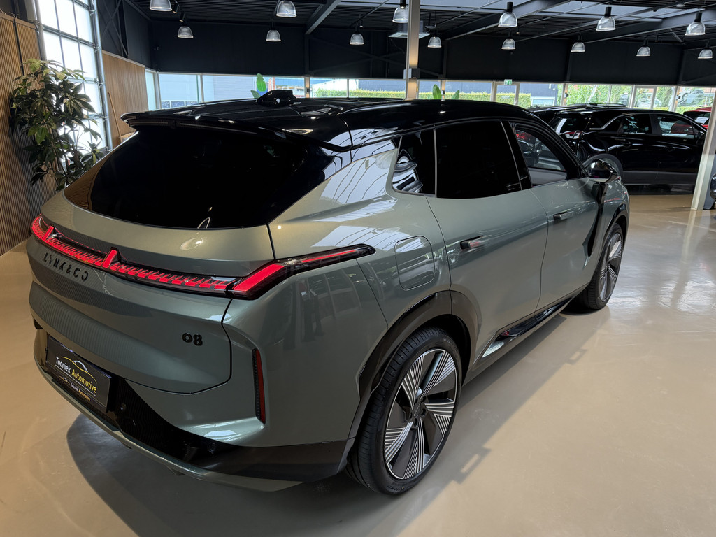 Lynk & Co 08 1.5 More PLUG-IN 56429505-2.jpg | Tooniek Automotive