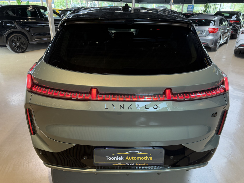 Lynk & Co 08 1.5 More PLUG-IN 56429505-4.jpg | Tooniek Automotive