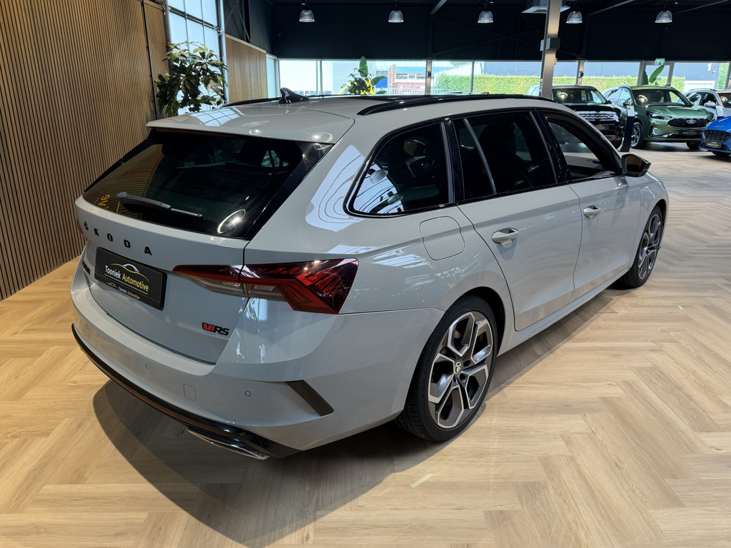 Škoda Octavia Combi 2.0 TSI iV RS 56756324-2.jpg | Tooniek Automotive