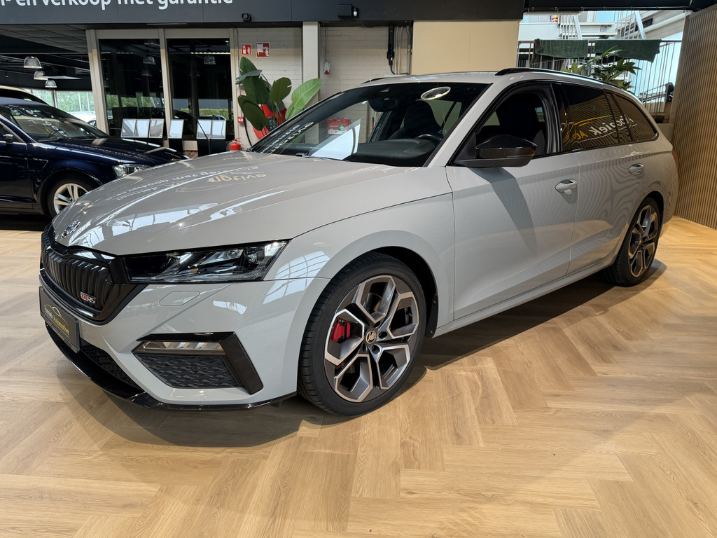Škoda Octavia Combi 2.0 TSI iV RS 56756324-6.jpg | Tooniek Automotive