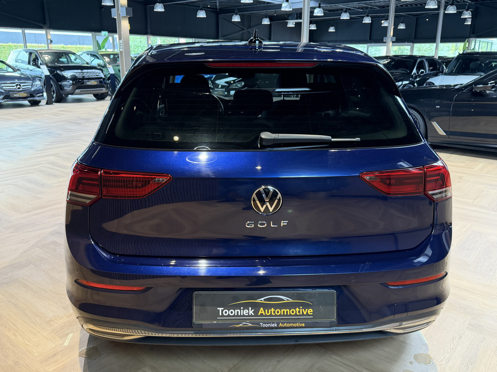 Volkswagen Golf 1.5 TSI R-Line 56766647-3.jpg | Tooniek Automotive