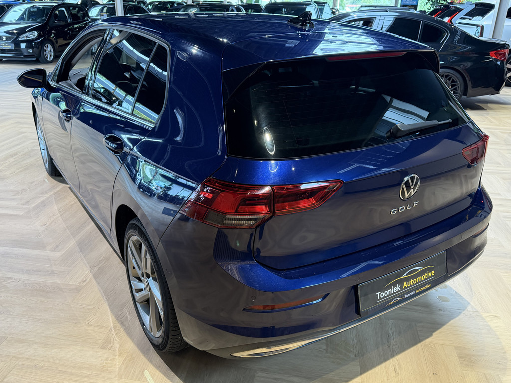 Volkswagen Golf 1.5 TSI R-Line 56766647-4.jpg | Tooniek Automotive