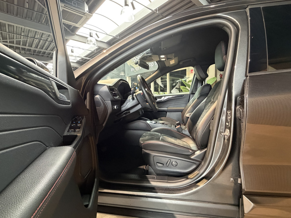 Ford Kuga 2.5 PHEV Titanium 57366065-7.jpg | Tooniek Automotive