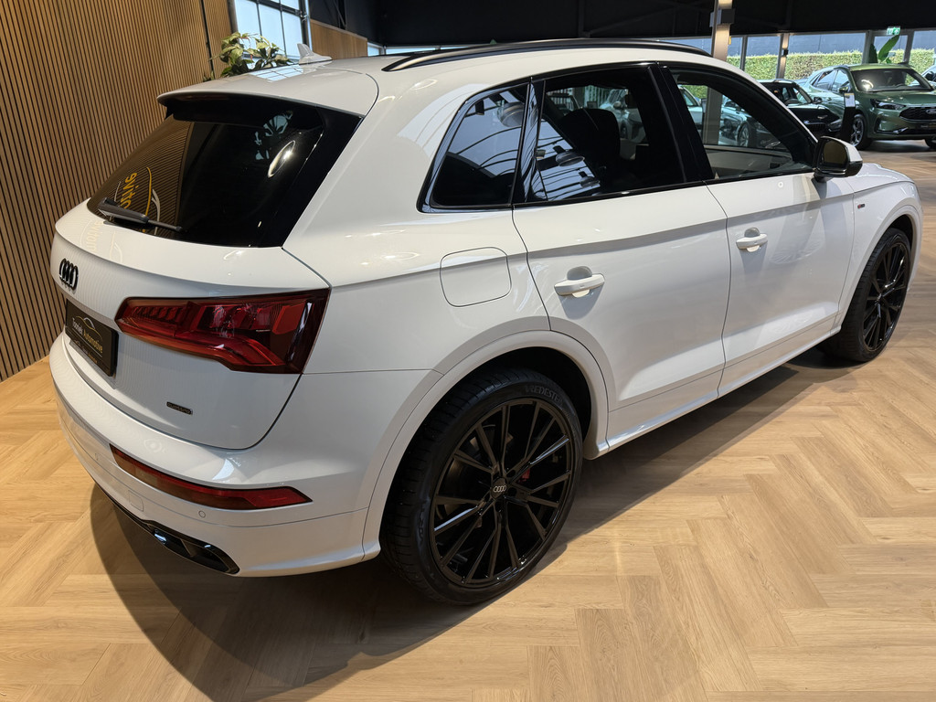 Audi Q5 55 TFSI e quattro Competition 57391164-2.jpg | Tooniek Automotive