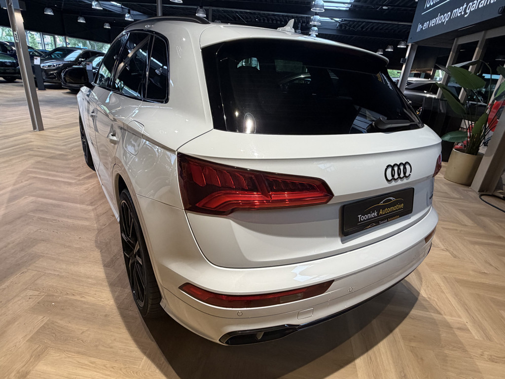 Audi Q5 55 TFSI e quattro Competition 57391164-4.jpg | Tooniek Automotive