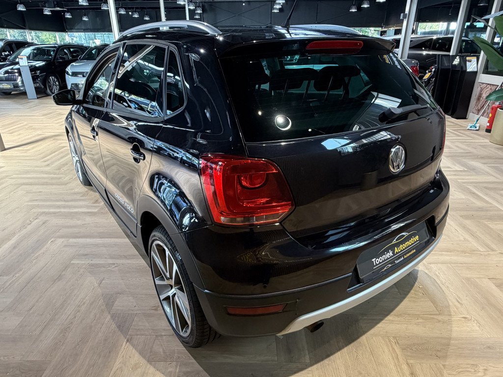 Volkswagen Polo Cross 1.4-16V Highline 57422235-4.jpg | Tooniek Automotive