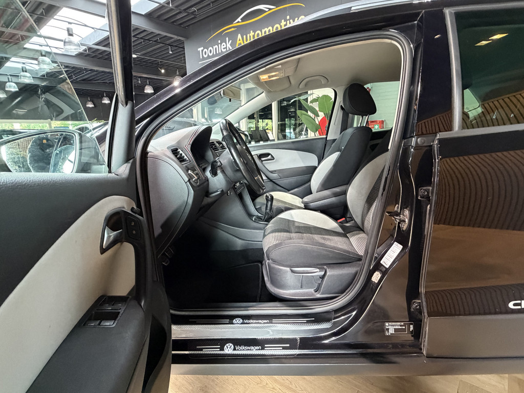 Volkswagen Polo Cross 1.4-16V Highline 57422235-7.jpg | Tooniek Automotive
