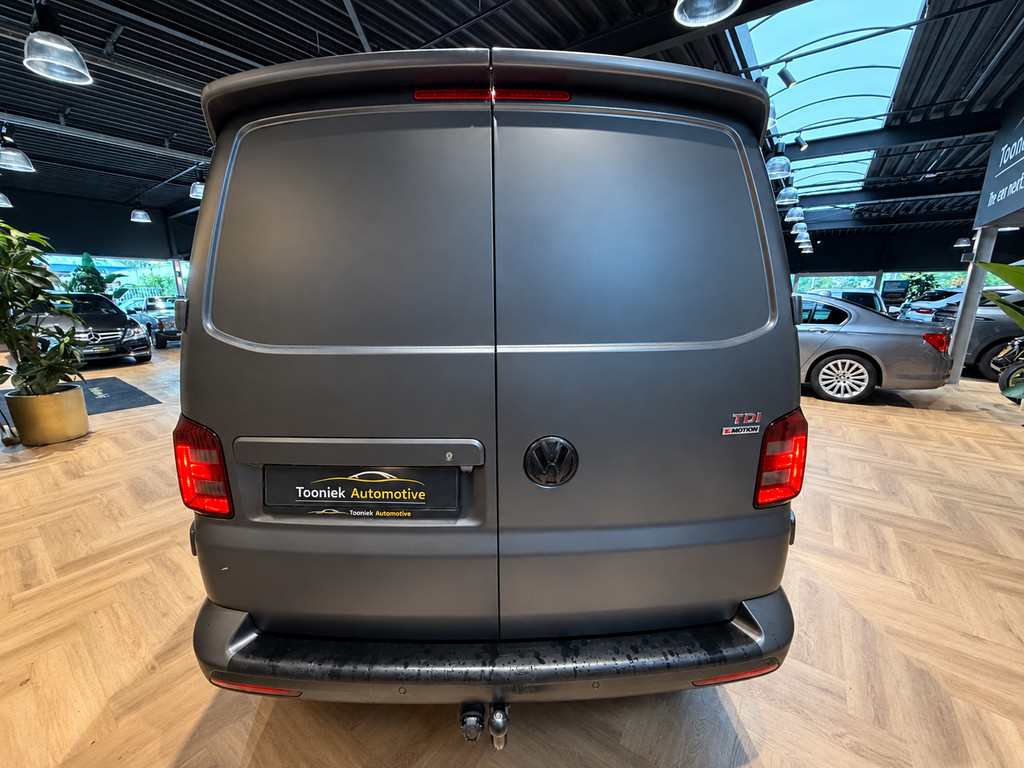 Volkswagen Transporter 2.0 TDI L2H1 DC 4Motion Highline 57495219-2.jpg | Tooniek Automotive